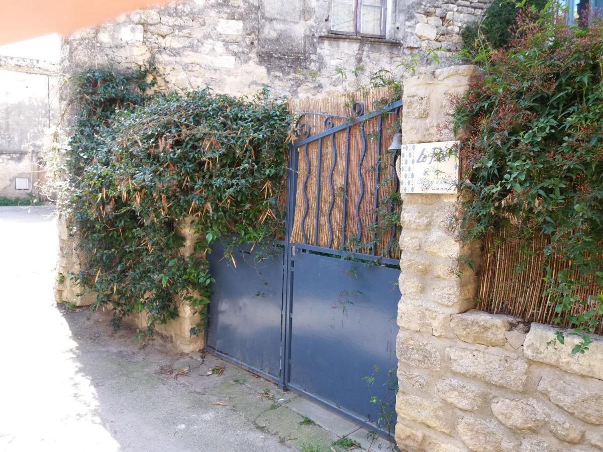 Studio Le Piot Villevieille Exterior photo